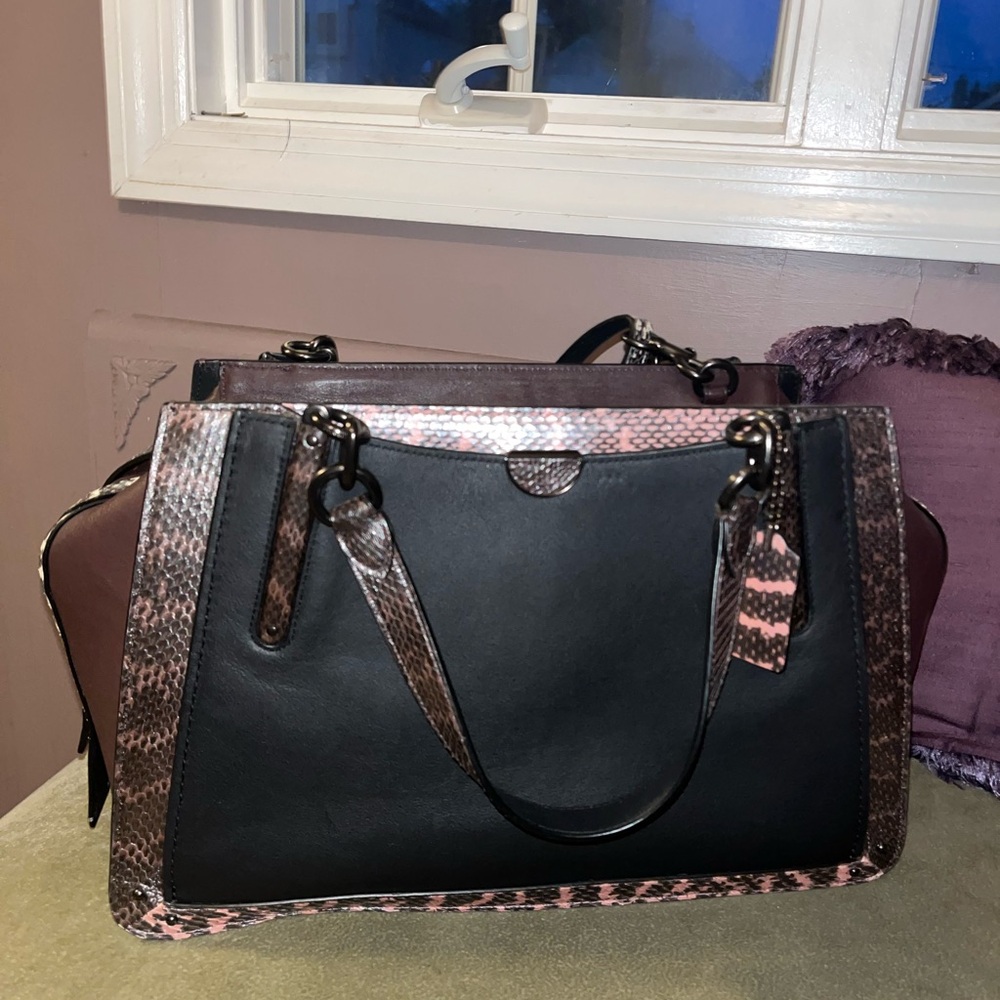 Coach Handbag - Picture 2 of 6